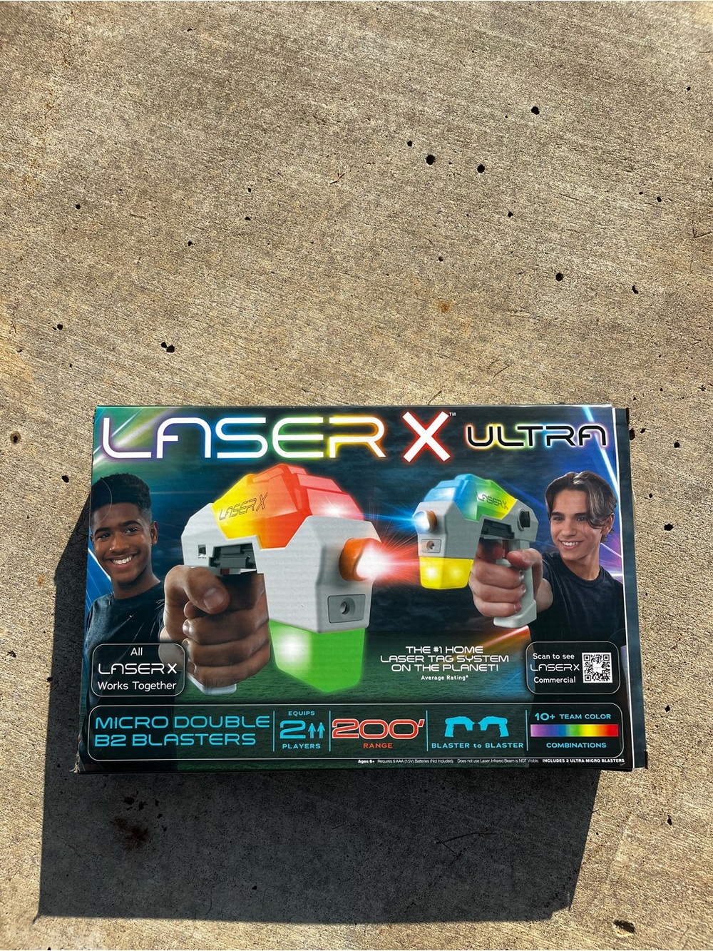 Two battery powered laser guns battery’s included box included